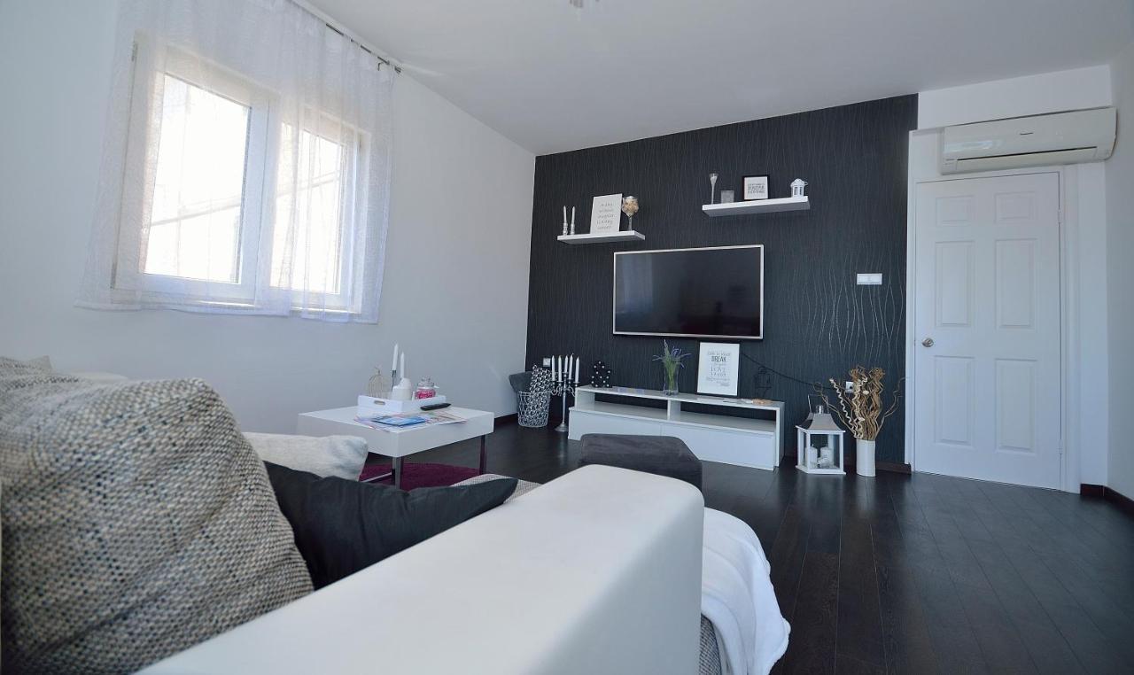 Apartman Staro Selo プリモシュテン エクステリア 写真